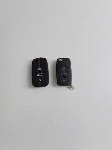 Silicone Keychain For Audi A1 B6 A6 C5 A4 B5 TT 8N A2 A3 Cover Organizer Key Shell Car Key Case Folding Remote Holder