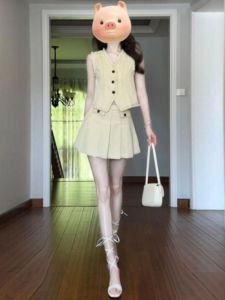 CHANGTONG | Bộ váy hai mảnh cao cấp cho nữ thanh lịch phong cách nước hoa nhỏ áo vest nửa thân trên váy xếp ly ngắn mùa hè cotton cài nút