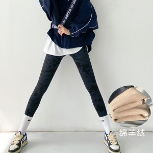 กางเกงโยคะลายพรางเอวสูง ทรงเข้ารูป ผ้ากำมะหยี่หนา กางเกงขายาวทรงหลวมสำหรับใส่ในฤดูหนาว กางเกงยีนส์ทรงสลิมฟิตสำหรับผู้หญิง