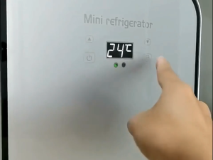 20L Mini Fridge Portable Car Cooler Warmer with Digital Display 12V DC & 110V AC for Home Office Travel