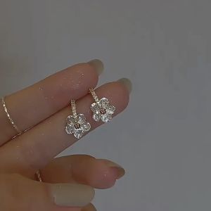 Bông tai sang trọng đi làm - bông tai nữ ngầu EI402.45748 phụ kiện bông tai nữ bong tai nữ đơn giản khuyên tai nữ học sinh khuyên tai nữ hàn quốc khuyên tai nữ ngầu bông tai dự tiệc BSTKN - [NaLa Shop]