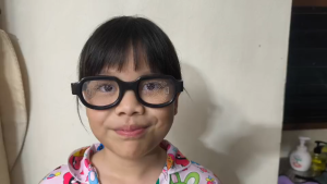 แว่นตา มีไฟ กดเปลี่ยนสีได้ ชาร์จได้ จากเรื่อง โคนัน ยอดนักสืบจิ๋ว การ์ตูนซีรีย์ Conan