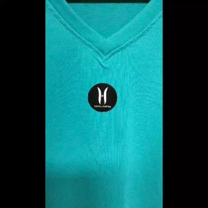 V Neck Kaos Polos Lengan Pendek