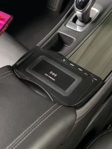 For Buick LaCrosse 2016-2025 Vehicle Accessory Tool Accesorios Para Auto Wireless Car Charger