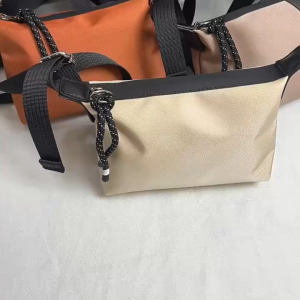 Women Nylon Dumpling Bag Wide Shoulder Strap Crossbody Bag Casual Lightweight Single Shoulder Tote Bag For Daily Use