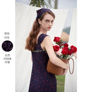 Simple Retro French Floral Strap Dress Female Dark Blue Rose Print Retro Waist-Controlled Tea Dress