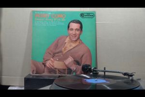 1 แผ่นเสียง 12นิ้ว h98 PERRY COMO แผ่นVGหน้าBเพลง6มีรอยขูดลึก นอกนั้นริ้วรอยบาง เสียงรบกวนเล็กน้อยถึงกลาง ไม่มีรอยลึก แผ่นล้างสะอาดแล้ว ปกVG+มีตำหนิขอบนิดหน่อย ขอบไม่ขาด สันทะลุ