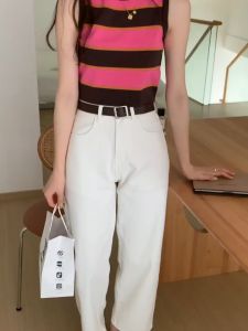 koki2shop- เสื้อไหมพรมแขนกุดทรงครอปสั้น ลายทาง คอกลม ใส่สบายผ้านิ่ม สไตล์เกาหลี#B33