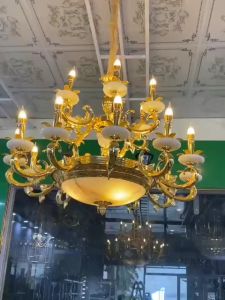 Đèn chùm đồng 18 tay cao cấp mạ vàng bóng kết hợp đá tự nhiên vô cùng sang trọng -Độ bền vĩnh cửu - Tặng kèm bóng Led