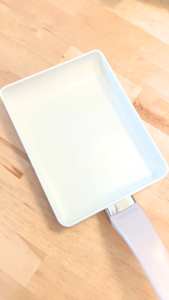 GreenPan Essence กระทะไข่เหลี่ยม 18x14ซม (7x5.5นิ้ว) CC009544-101