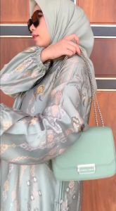 GAMIS LEBARAN MOTIF RUNNA DRESS LD 110 CM