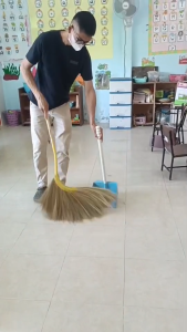 ไม้กวาดดอกหญ้า คุณภาพสูง จากผลิตภัณฑ์ชุมชนภูไท