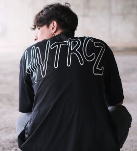 KAOS OVERSIZE PRIA HUNTERCUTZ BLACK OUTLINE