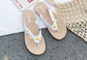 MiMi Tôp Fâshíõñ Wanita selesa sandal Flat dalaman & luaran selipar kasual tidak tergelincir biasa (Comfortable Women Flat Sandals indoor & outdoor Casual Slippers Non-slip Regular Fit)