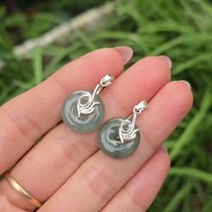 Q2218 Mặt dây chuyền đồng điếu Lam Ngọc móc Bạc hoa văn như ý không kén mệnh - Phong Thuỷ TUDO P