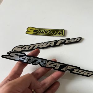 EMBLEM SATRIA F AKRILIK