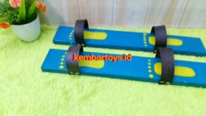 APE-BAK-PJG Mainan Edukasi Alat Permainan Edukatif Anak APE Sandal Bakiak Panjang Kayu Tali
