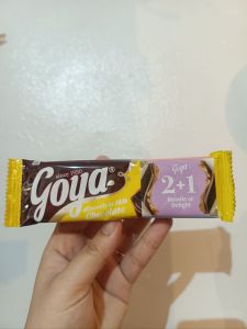 GOYA 2+1 Cream White/ Almonds and Dark Choco