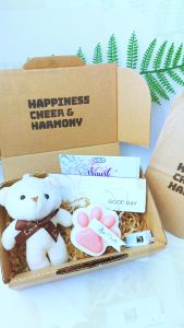 Hộp quà tặng Nến thơm chân mèo 3D và gấu Teddy tặng kèm đèn LED túi giấy