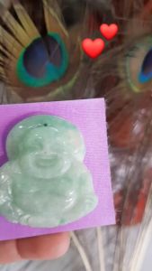 Mặt dây chuyền Nam Phật Di Lặc Tròn Cười Vui Đá Cẩm Thạch Tự Nhiên Trắng Xanh Ngọc Nhẹ đều đẹp Size N44mm x C45mm x S7mm Nam mệnh Kim Thủy bọc vàng đeo đẹp chỉ có 890k ạ