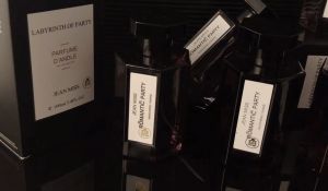 Nước Hoa Romantic Party Hương Thơm Dịu Nhẹ Từ Hoa Cỏ Và Gỗ Tự Nhiên Dễ Dàng Lan Tỏa Hương Thơm Ngát Mà Không Bí (100ML)