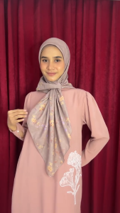 Zoya MICHELIA Scarf - Kerudung Hijab Segiempat Motif With Pouch Ziplock - Bahan Poly Fine - Ukuran 110x110