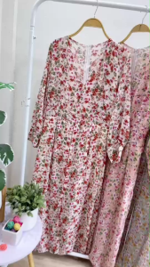 18557  เดรส คอวียาว งานผ้าชีฟองพริ้วๆ พิมพ์ลายดอกไม้