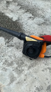 SHINING เครื่องเป่าลม / ดูดลม 600 วัตต์ (พร้อมถุงเก็บฝุ่น) รุ่น 40SA ใช้งานได้ 2in1 (เป่าลม-ดูดฝุ่น) พร้อมถุงเก็บฝุ่นมีซิบอย่างดี ดูดฝุ่น ล้างแอร์