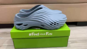 Giày sục crocs chuẩn xịn chống hôi chân nhựa tế bào êm mềm đúc liền khối siêu bền đi mưa lội nước đi biển Echo Wave cho nam màu xanh