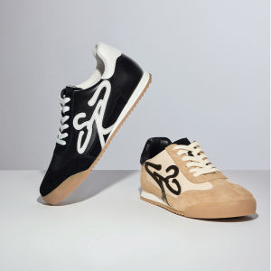 Staccato Gat Sneakers for Women รองเท้าผ้าใบผู้หญิง ส้นแบน EPN03