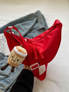 กระเป๋าสะพายข้างผ้าแคนวาสทรงหมูแดงสำหรับผู้หญิง กระเป๋าสะพายข้างแบบลำลองสำหรับนักเรียนและผู้เล่นกีฬา กระเป๋าสะพายข้างแบบรูปขาเดี่ยว กระเป๋าสะพายข้างทรงกลมสำหรับวัยรุ่น