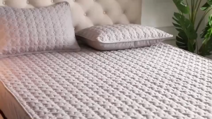 Mattress Cover Quilted Cotton Mattress Topper Queen size Fitted Bedsheet Mattress Protector Thicker Non-slip Foam Cover