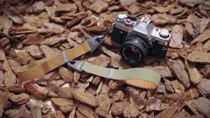 PGYTECH Camera Wrist Strap - Quickly detachable with one hand skin-friendly microfibre material soft breathable non-slip anti-fall tear-resistant durable suitable for all types of camera wrist straps.