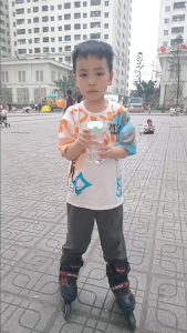 Bình nước trẻ em Komax Hàn Quốc 460ml có ống hút BPA Free gioăng silicone kín không kèm dây