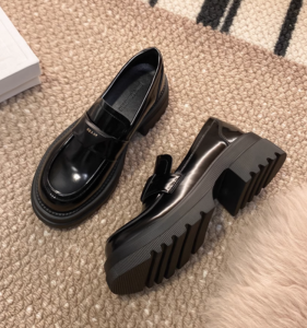 Genuine Leather Triangle Mark Loafers Womens Slip-on 2023 New Height Increasing Chunky Heel Flats British Style Platform Leather Shoes