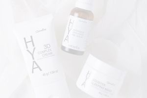 ส่งฟรี ครีมบำรุงหน้าสำหรับคนผิวแห้ง วิตามินบี3 ไฮยาลูรอนบริสุทธิ์จากธรรมชาติ ไฮยาลูรอนสายกลาง&ยาว กิฟฟารีน ไฮยา ทรีดี คอมเพล็ก 45g.