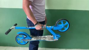สกู๊ตเตอร์ Scooter สกู๊ตเตอร์มีเบรค (4สี) พับเก็บได้ รับน้ำหนักได้ถึง120KG สกูตเตอร์ขาไถ สกู๊ตเตอร์2ล้อ สกู๊ตเตอร์ผู้ใหญ่