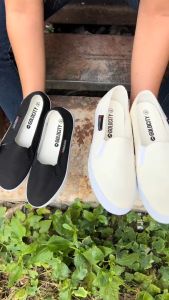 รองเท้าสลิปออน ขอบบางและขอบนุ่ม - สลิปออน อ่านรายละเอียดก่อนสั่งซื้อ ที่สตรี 100% สำหรับคนที่ต้องการรูปร่างแต่ละๆ ไม่ว่าจะทำงานหรือไม่