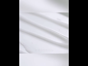 【ซื้อ 1 แถม 1】ใช้ได้ทั้งตัวและหน้า ให้ความชุ่มชื้นและกระชับยาวนาน  ขนาด 300 กรัม ดูแลผิวให้นุ่มลื่นตลอดทั้งปี