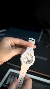 Jam Tangan Wanita Casio G-Shock x ITZY GMA-S2100-4A Analog & Digital Beige Resin Band