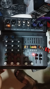 SONIC 4 PROFESSIONAL AUDIO MIXER 99 DSP DIGITAL MULTI EFFECTS