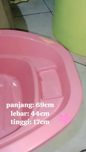 Bak Mandi Bayi Plastik: Pilihan Praktis & Karakter