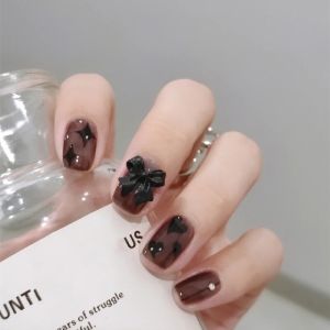 Summer 2025 New Wearable Nail Patch Manicure Piece Short to Medium Length Finished Product False Nails French Pearl Style