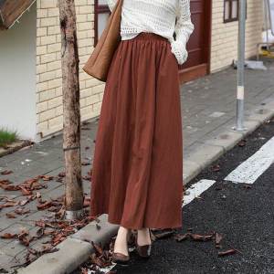 กระโปรงทรงเอเอวสูงทรงหลวมสไตล์วัยรุ่นฤดูใบไม้ผลิ 2025 กระโปรงยาวปานกลางแบบ a สีสันสดใส มีกระเป๋าข้าง 2 กระเป๋า