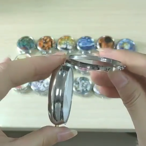 1 PC Stylish Pattern 3 Compartment Metal Pill Box Built‑in Mirror Portable Waterproof Round Pocket‑Size Medicine Organizer