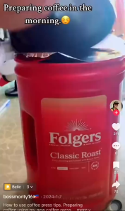 [Imported] FOLGERS Classic Roast Instant Coffee 24s - Premium Instant Coffee Blend