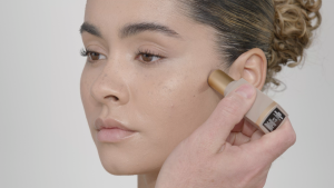 Anastasia Beverly Hills Smooth Blur Contour Stick