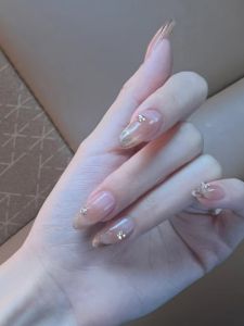 Nhựa Giả Móng Tay Thời Trang Giá Rẻ Mùa Thu Đầu Tiên Thiết Kế Hình Mắt Mèo Trang Trí Móng Tay Dễ Thương Trang Trí Kim Cương Cho Phụ Nữ