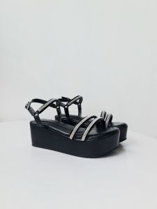 Women Trend 2023 Sandal Tali Wedges Wanita - Olivia