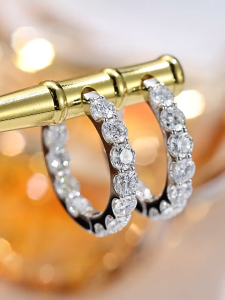 Queensun Jewellery 0.2-1.8carats 18K gold Lab Grown Diamond womens earrings stud with a light luxury and high-end feel. Earrings Super shiny, diamond arrangement earrings 闪亮排钻耳钉